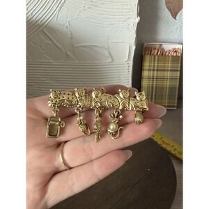 Vintage AJC gold tone kitty cat dangle charms yarn bird bar style pin brooch